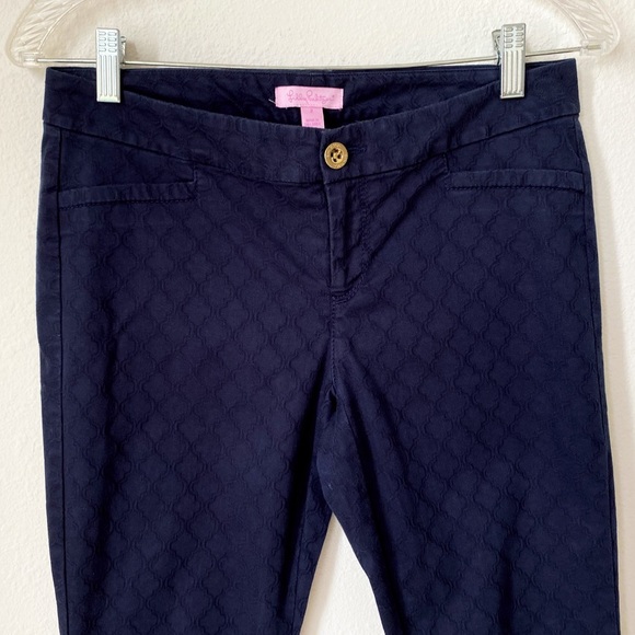 Lilly Pulitzer - Kelly Textured Ankle Length
Skinny Pant Midnight Navy - SIZE 2 - Picture 13 of 16